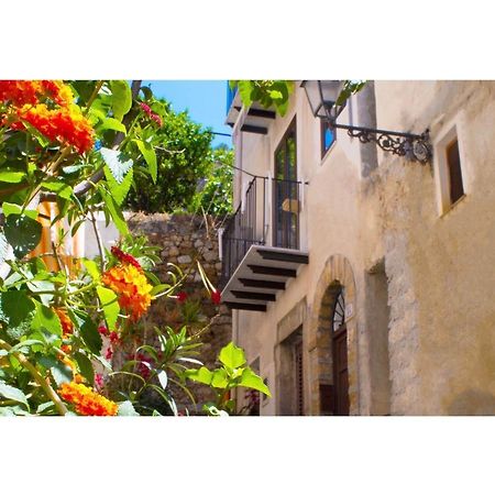 Cortile Osterio XIV Apartment Cefalu Exterior photo